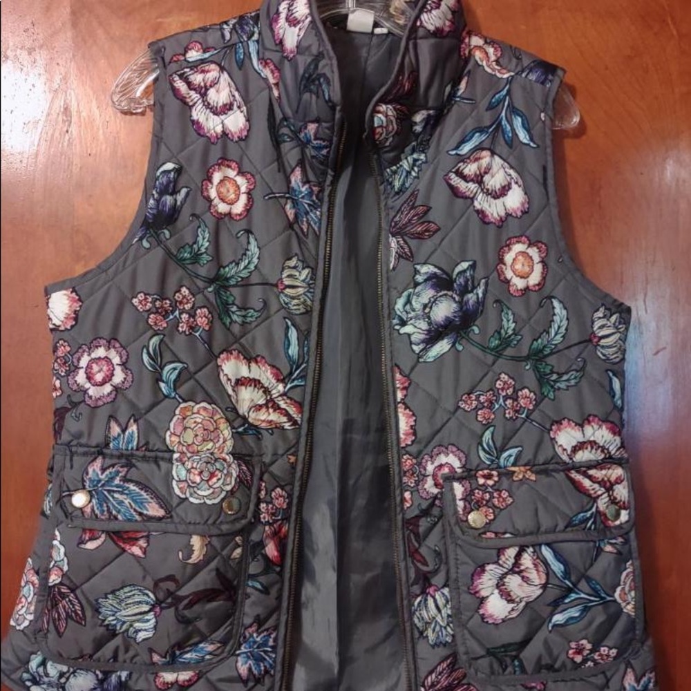 Artisan Ny Women’s Floral Vest size Large